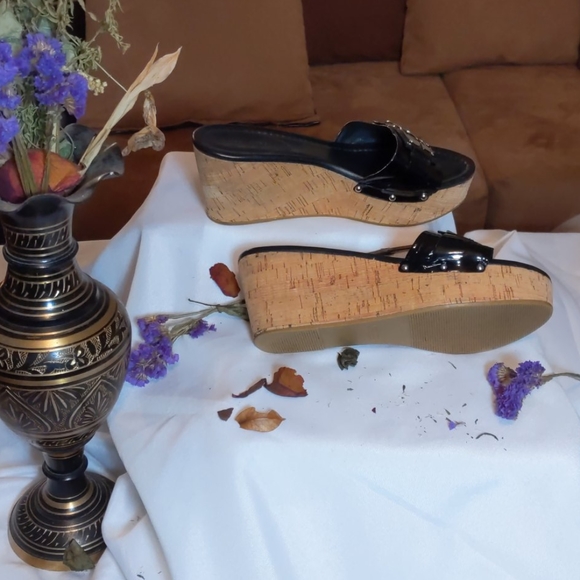 Coach ladies slip on wedge - Picture 8 of 9